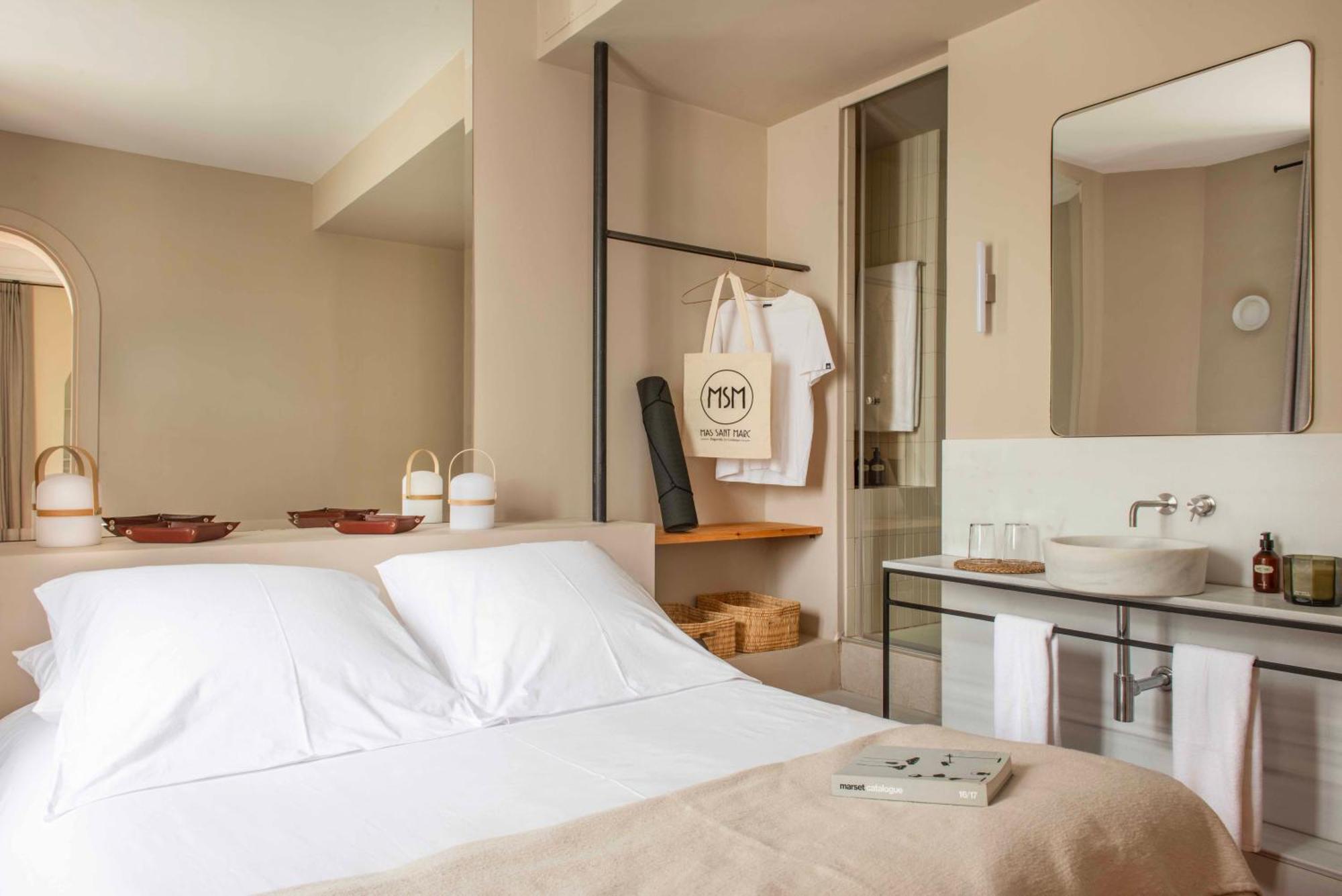 Mas Sant Marc Guest House Puigcerda Room photo